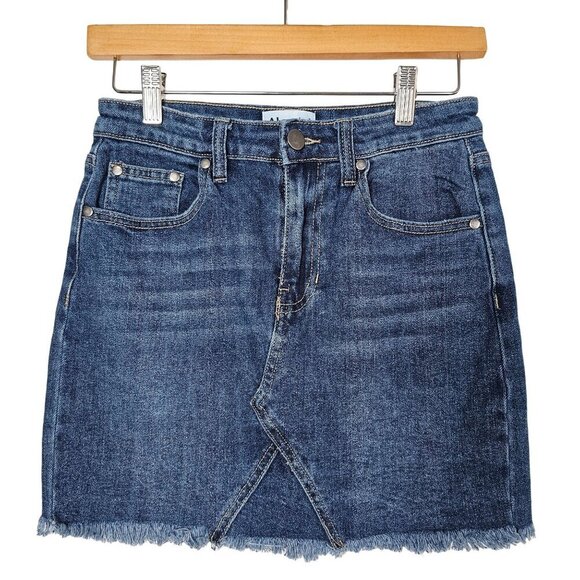 Abound Womens Mini Denim Skirt Frayed Hem Medium Wash Button Zipper Closure 25 - Picture 1 of 10